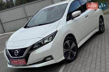 Хэтчбек Nissan Leaf 2020 в 