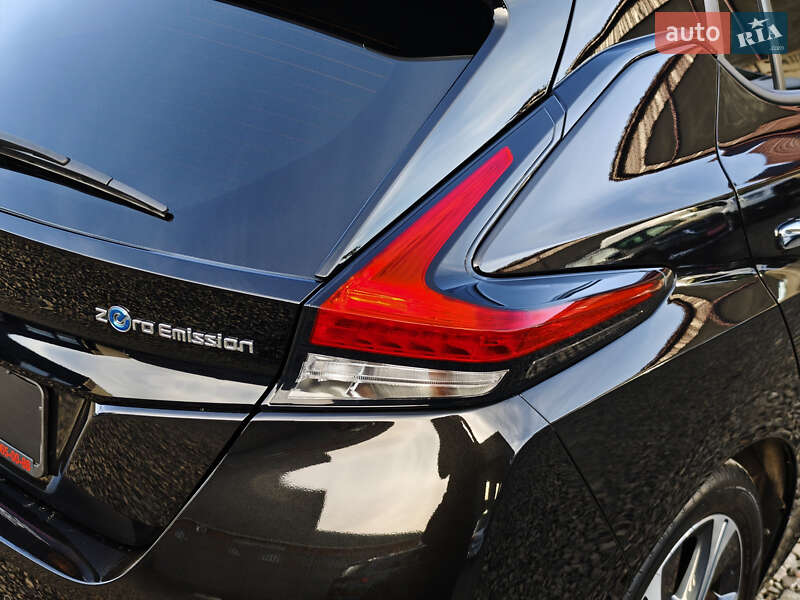 Хетчбек Nissan Leaf 2021 в Луцьку