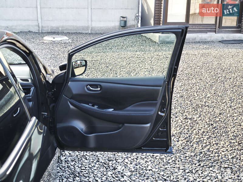 Хетчбек Nissan Leaf 2021 в Луцьку