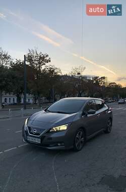 Хэтчбек Nissan Leaf 2018 в Ивано-Франковске
