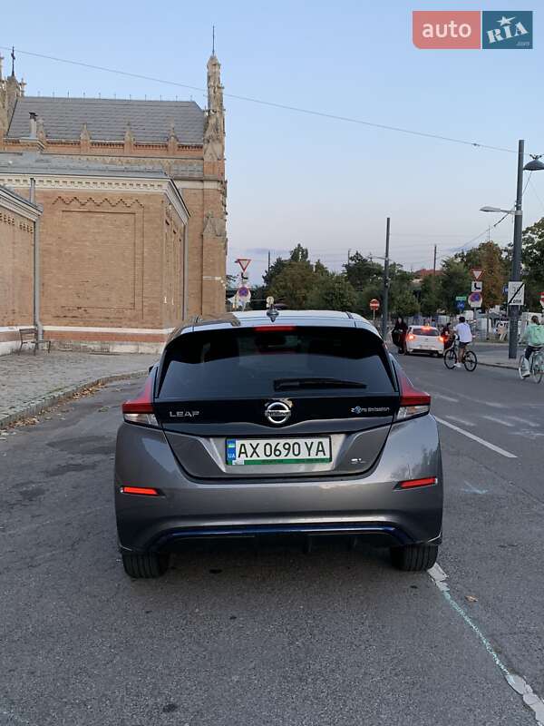 Хетчбек Nissan Leaf 2018 в Івано-Франківську