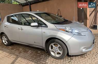 Хэтчбек Nissan Leaf 2012 в Киеве