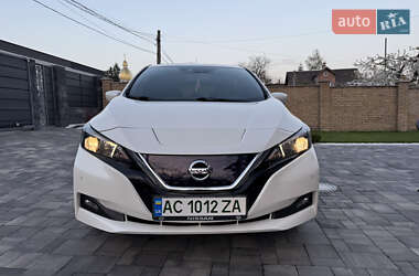 Хетчбек Nissan Leaf 2019 в 