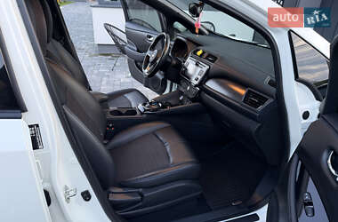 Хетчбек Nissan Leaf 2019 в 