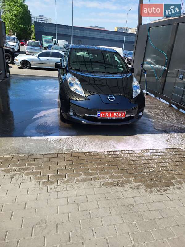 Nissan Leaf 2014