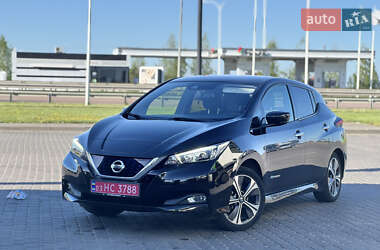 Хетчбек Nissan Leaf 2018 в 
