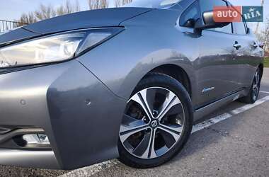 Хетчбек Nissan Leaf 2018 в 