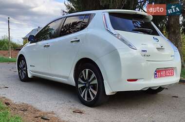 Хетчбек Nissan Leaf 2017 в 