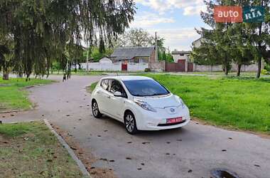 Хетчбек Nissan Leaf 2017 в 