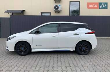 Хетчбек Nissan Leaf 2018 в 