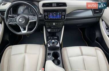 Хетчбек Nissan Leaf 2018 в 