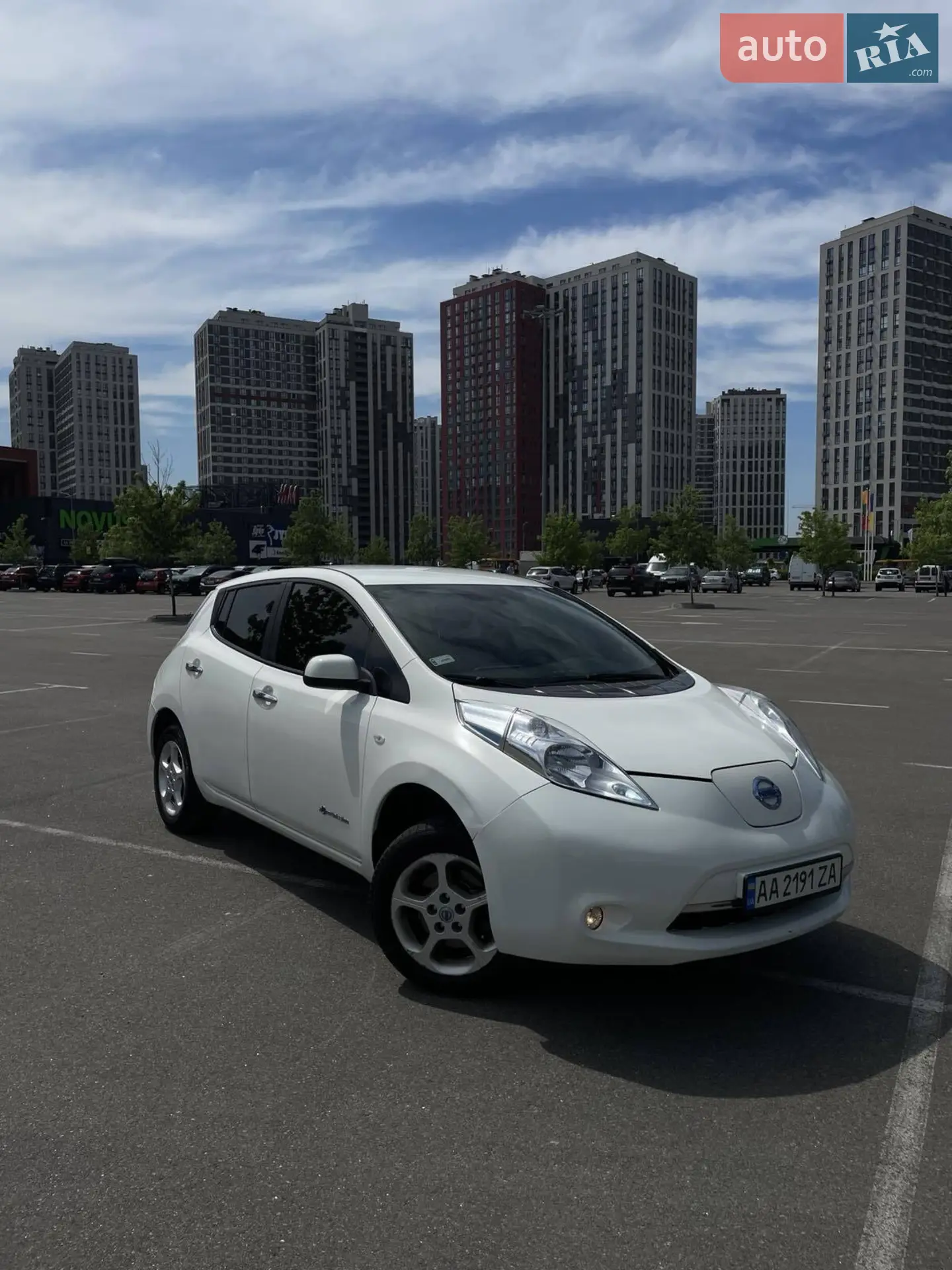 2017 Nissan Leaf - мініатюра 10