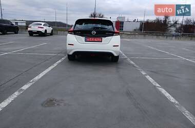 Хетчбек Nissan Leaf 2021 в 