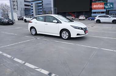 Хетчбек Nissan Leaf 2021 в 