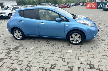 Хетчбек Nissan Leaf 2011 в 