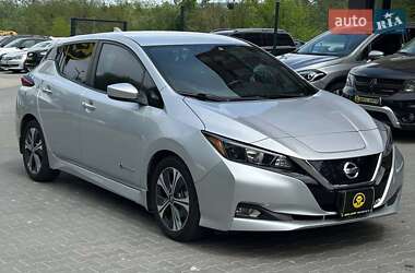 Хетчбек Nissan Leaf 2018 в Чернівцях