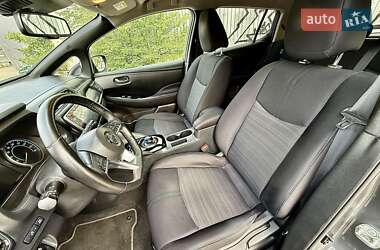 Хетчбек Nissan Leaf 2019 в 