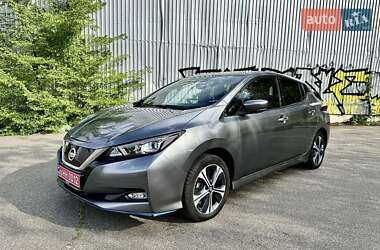 Хетчбек Nissan Leaf 2019 в 
