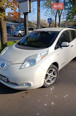 Хэтчбек Nissan Leaf 2013 в Одессе