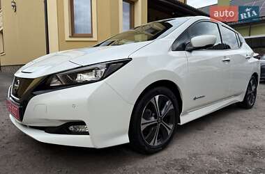 Хэтчбек Nissan Leaf 2020 в 