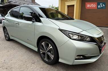 Хетчбек Nissan Leaf 2020 в 