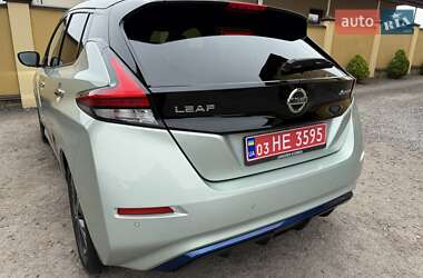 Хетчбек Nissan Leaf 2020 в 