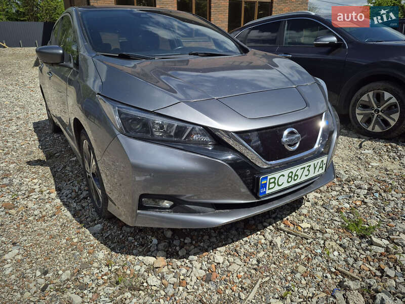 Хетчбек Nissan Leaf 2018 в Львові