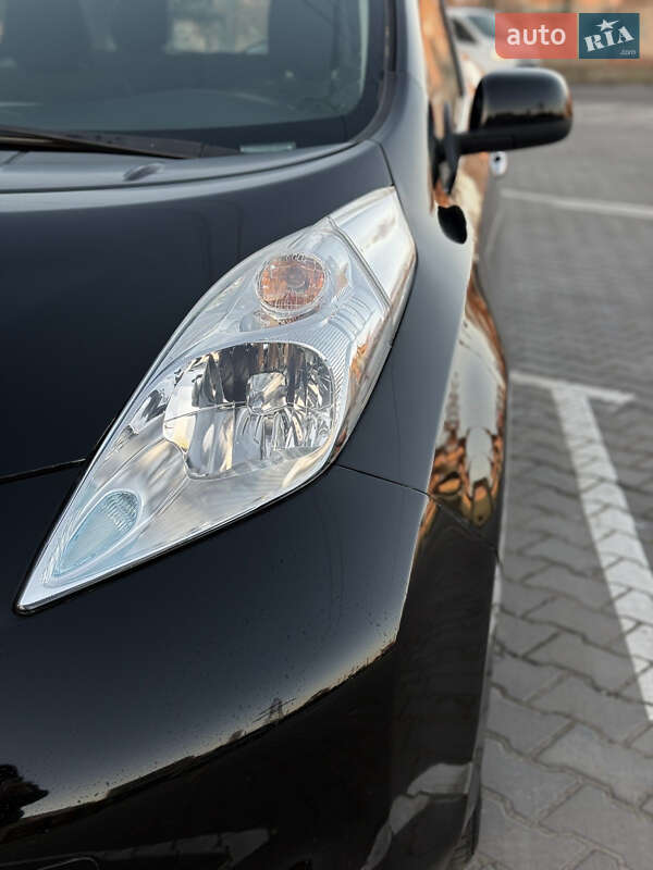 Хэтчбек Nissan Leaf 2014 в Вознесенске