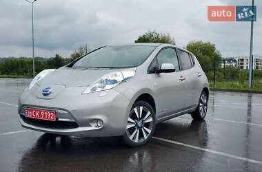 Хетчбек Nissan Leaf 2015 в Рівному