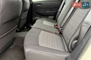 Хэтчбек Nissan Leaf 2020 в 