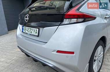 Хэтчбек Nissan Leaf 2022 в 