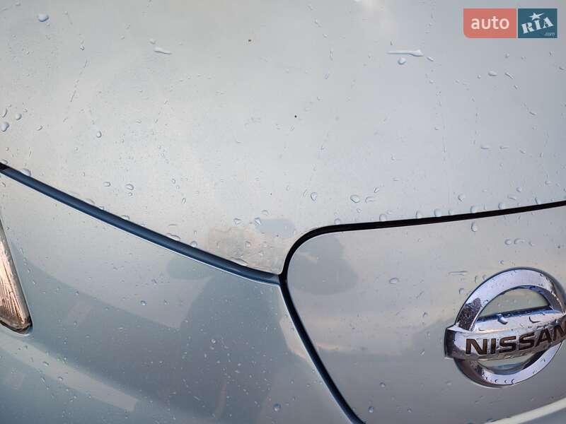 Хэтчбек Nissan Leaf 2015 в Львове