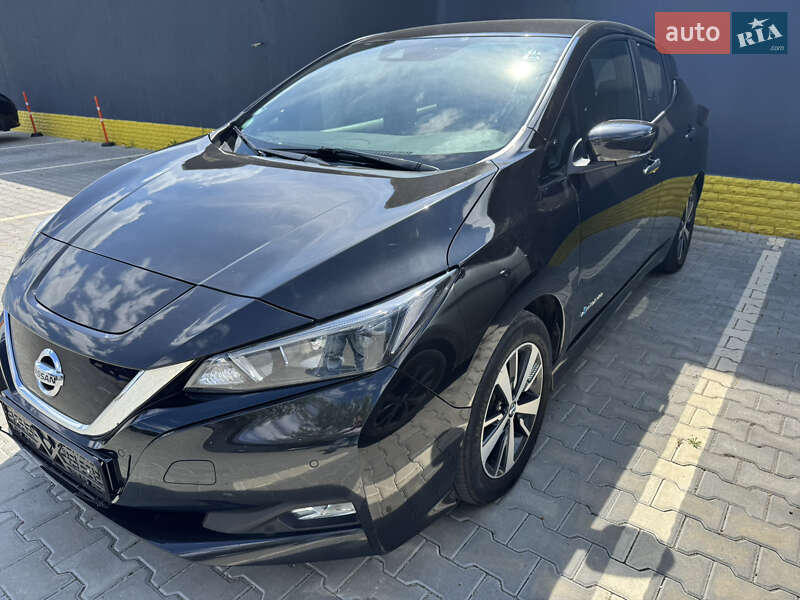 Хэтчбек Nissan Leaf 2018 в Одессе