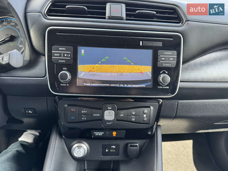 Хэтчбек Nissan Leaf 2018 в Одессе