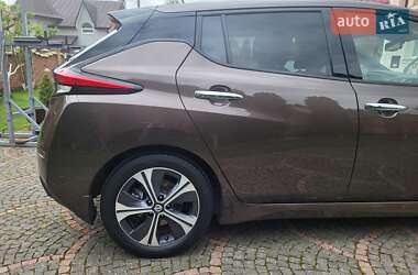 Хетчбек Nissan Leaf 2018 в 