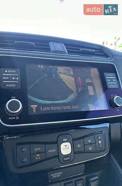Хетчбек Nissan Leaf 2020 в 
