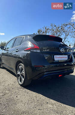 Хетчбек Nissan Leaf 2020 в 