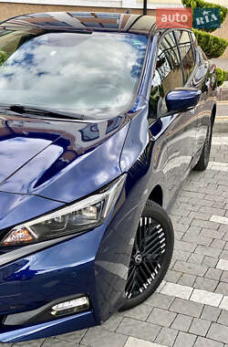 Хетчбек Nissan Leaf 2022 в 