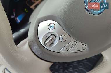 Хетчбек Nissan Leaf 2012 в 