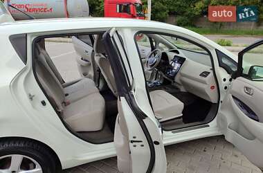 Хетчбек Nissan Leaf 2012 в 