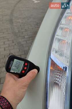 Хетчбек Nissan Leaf 2012 в 