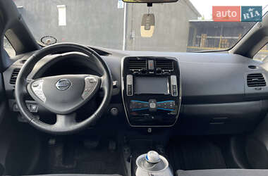 Хетчбек Nissan Leaf 2014 в 