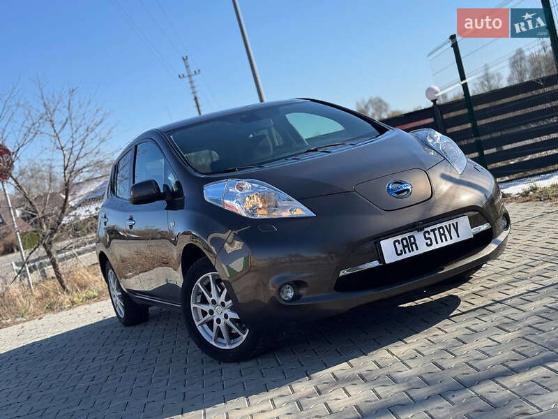 Хэтчбек Nissan Leaf 2017 в Стрые