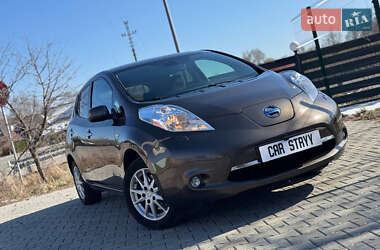 Хетчбек Nissan Leaf 2017 в 