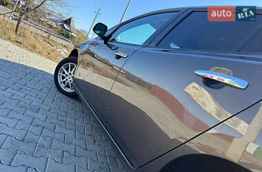 Хетчбек Nissan Leaf 2017 в 