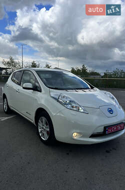 Хетчбек Nissan Leaf 2012 в Івано-Франківську