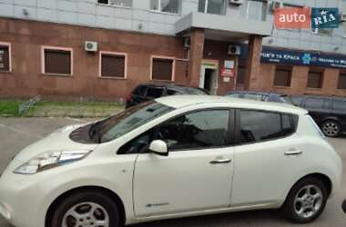 Хетчбек Nissan Leaf 2015 в Полтаві