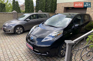 Хэтчбек Nissan Leaf 2014 в 