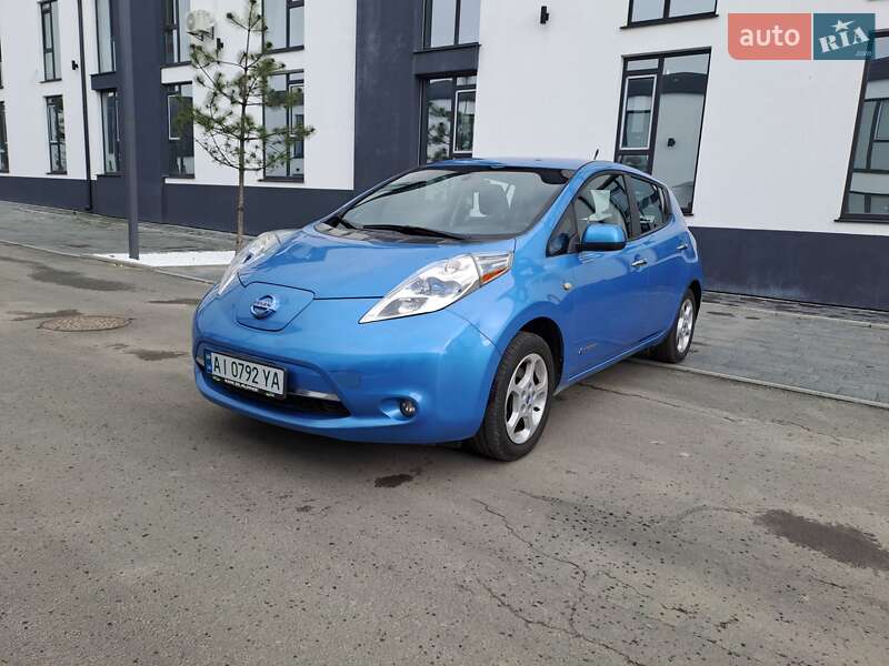 Хетчбек Nissan Leaf 2013 в Вишневому