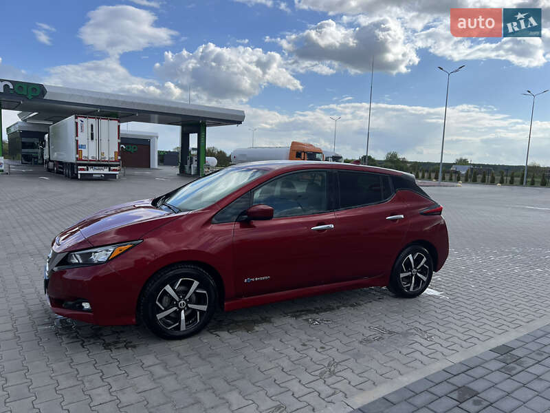 Хэтчбек Nissan Leaf 2018 в Тернополе